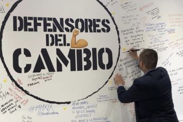 A 20 días de las PASO, el oficialismo saca a la calle a sus “Defensores del Cambio”