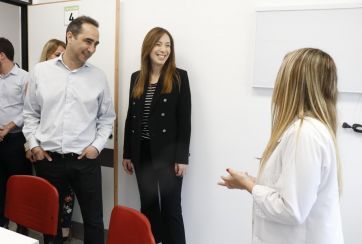 Con la “energía en dar vuelta la elección” Vidal inauguró un centro de Salud en su pago chico