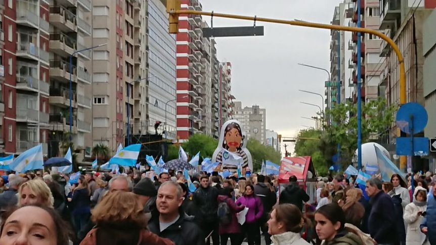 Junto a Vidal y Montenegro, Mauricio Macri culminó la gira del “Sí, se puede” en Mar del Plata