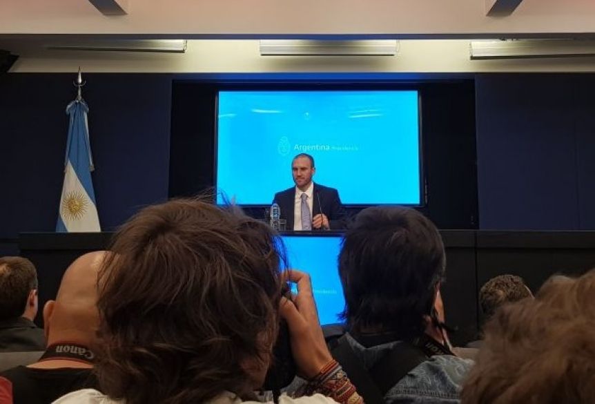 Guzmán confirmó negociación con el FMI y adelantó los lineamientos del plan económico
