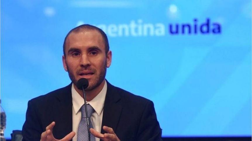 Definiciones: sigue el cepo e impuesto del 30% en compra de dólares para ahorro