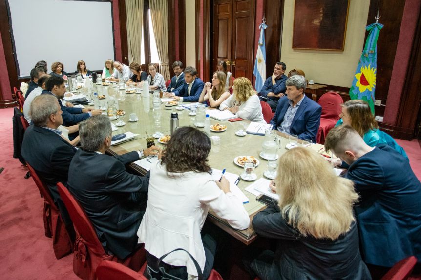 Agenda apretada: Kicillof mantuvo reuniones con Máximo Kirchner, Omar Gutiérrez y Nicolás Trotta