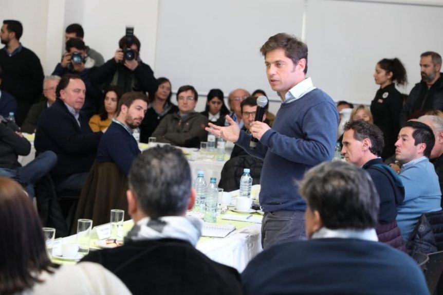 La caída de la coparticipación preocupa a los intendentes, que le meten presión a Kicillof