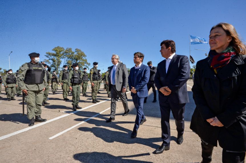 Alberto presentó refuerzos en el Conurbano y agradeció a las fuerzas de seguridad