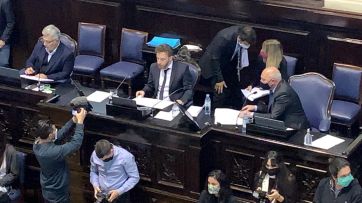 Otermín se mostró satisfecho con la primera sesión mixta y valoró el apoyo de la oposición