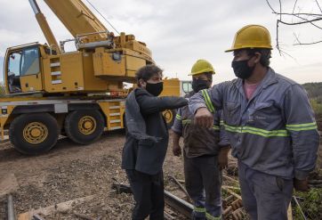 Kicillof y Berni visitaron Exaltación de la Cruz e inauguraron una obra