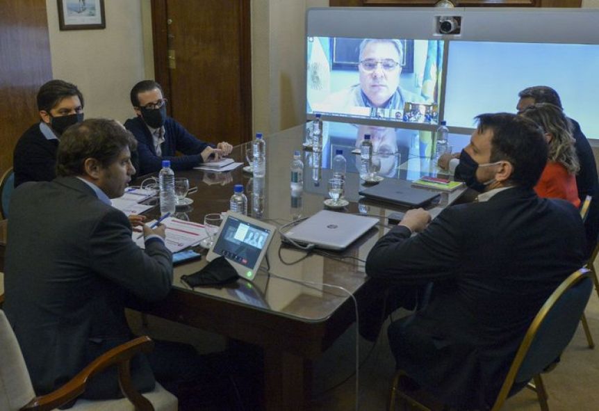 Intendentes celebran la llegada de fondos, pero no faltaron los reclamos