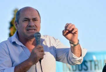 Intendente ultra K acabó con la frágil paz: 