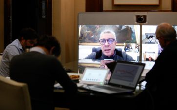 Preocupados, Kicillof y los alcaldes consensúan endurecer controles y restringir actividades