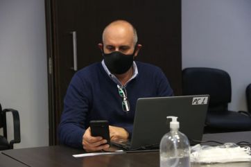 Con la reunión en gateras, el oficialismo desmintió versiones sobre IOMA y cruzó a Juntos por el Cambio