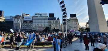 El otro 9 de julio: los anticuarentena se manifestaron en el obelisco y hubo incidentes