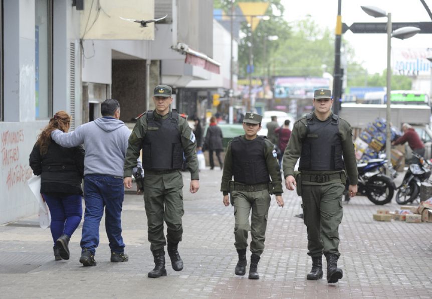 Gendarmes en el GBA y polémica: Lanús se queja porque no le mandan, Mar del Plata porque le sacaron