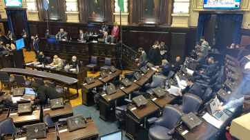 Caído el endeudamiento, Diputados sesionó en un clima caliente con fuertes cruces