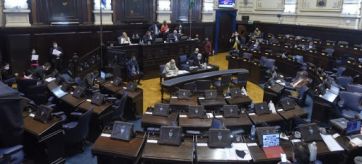 Endeudamiento: el proyecto original tuvo el aval de dos comisiones pero la rosca sigue