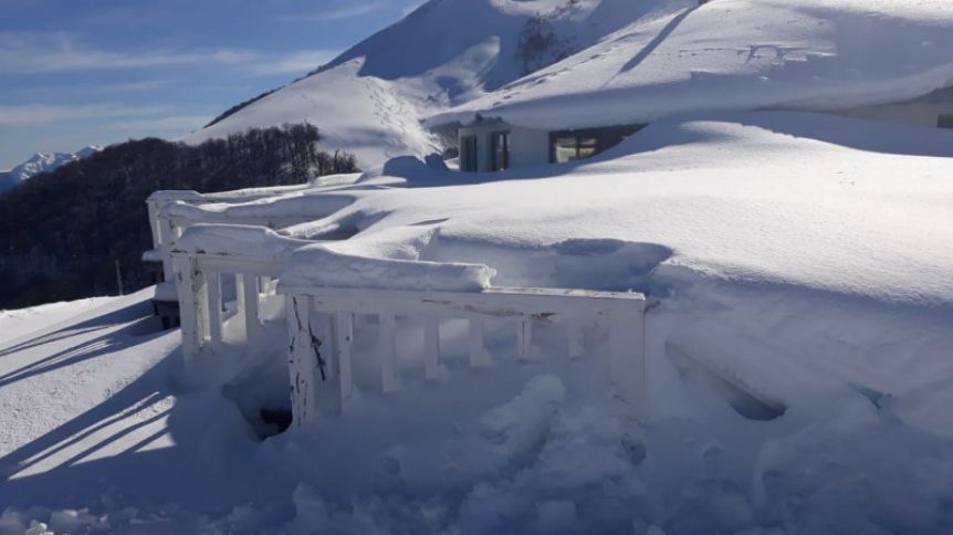 Los centros de esquí abrieron llenos de nieve y sol para residentes locales