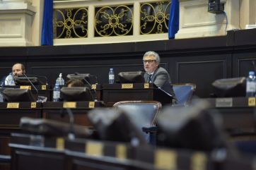 A falta de información oficial, la oposición expone los números de la Provincia
