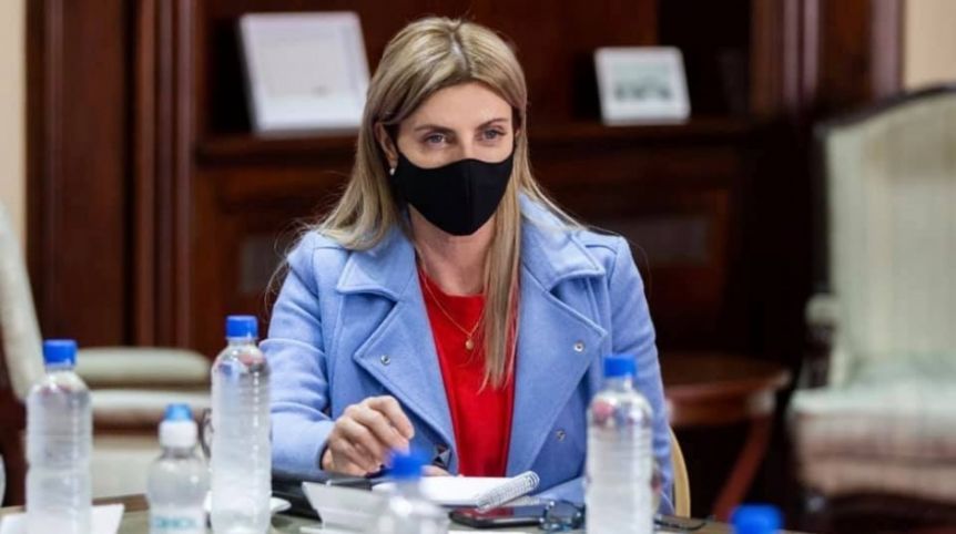 Intendenta aislada tras el positivo entre sus colaboradores