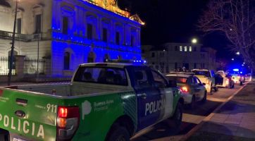 Oíd el ruido de rotas cadenas