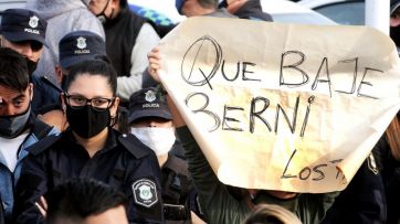 Oíd el ruido de rotas cadenas