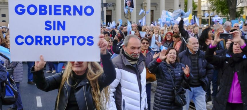 Encuesta: ¿Cuál fue la gestión más corrupta desde la vuelta de la democracia?