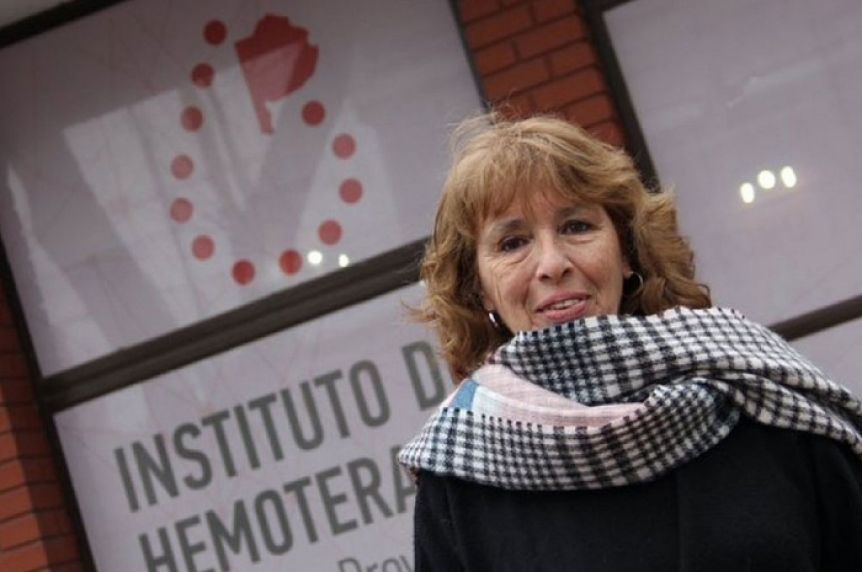 Kicillof homenajeó a la fallecida titular del Instituto de Hemoterapia, Nora Etchenique