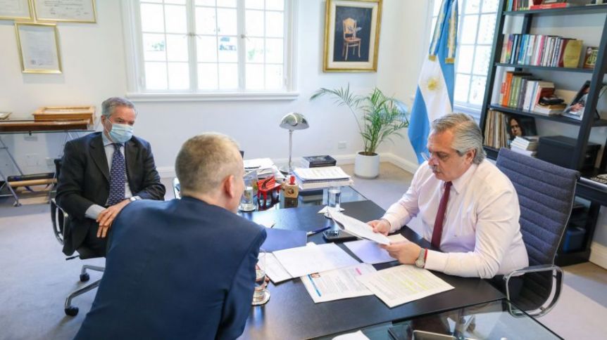 En medio de la crisis y la incertidumbre, una misión del FMI desembarca en el país