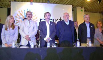 PARTE: los soldados de Alberto ante un PJ que espera al Presidente