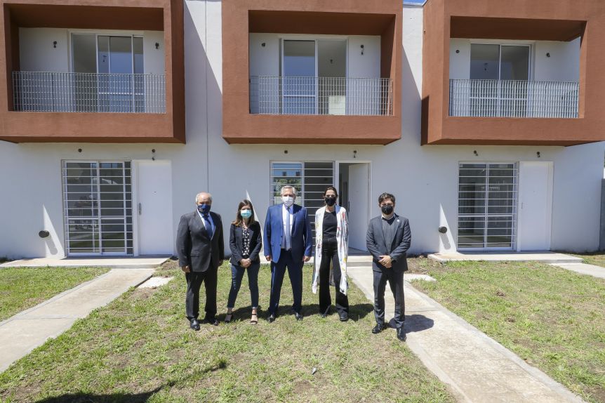 Acceso a la vivienda: dura embestida de Kicillof contra la oposición