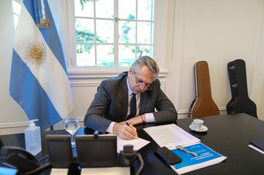 En el medio del debate, Alberto hablará con Putin