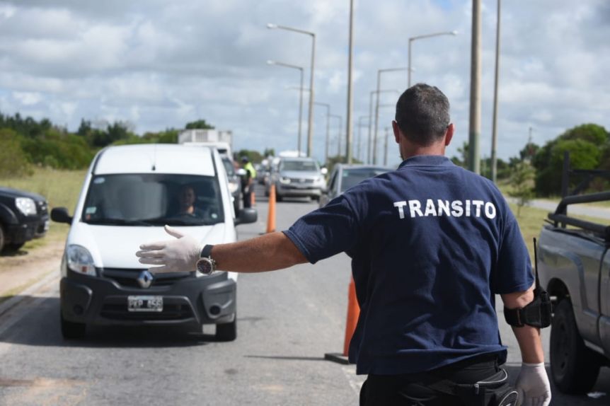 Con la temporada en los talones, intendentes costeros bajan la guardia y abren accesos