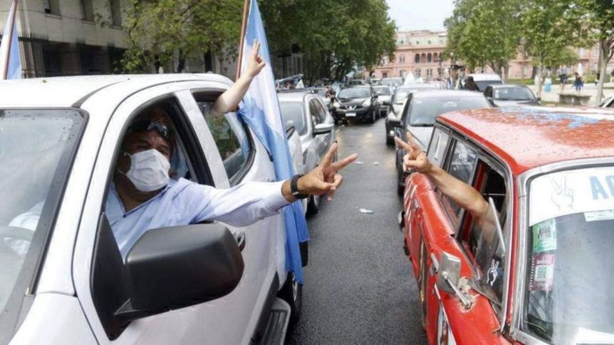 El kirchnerismo vuelve a la calles en una jornada histórica