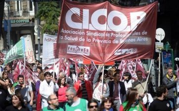 Médicos indignados: el paro de 24 horas incluye cortes de calles y una radio abierta