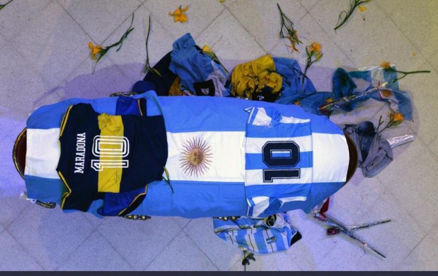 Casa Rosada: el pueblo argentino comienza a despedirse de Diego Armando Maradona