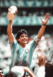 Las imágenes e ilustraciones más usadas en las redes en honor al D10S