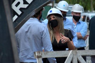 Malena Galmarini y Andreotti supervisaron el avance de una obra cloacal en San Fernando