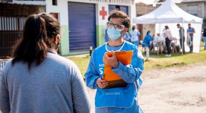En el medio de la grieta, Provincia apuesta a vacunar 150 mil personas por día desde enero