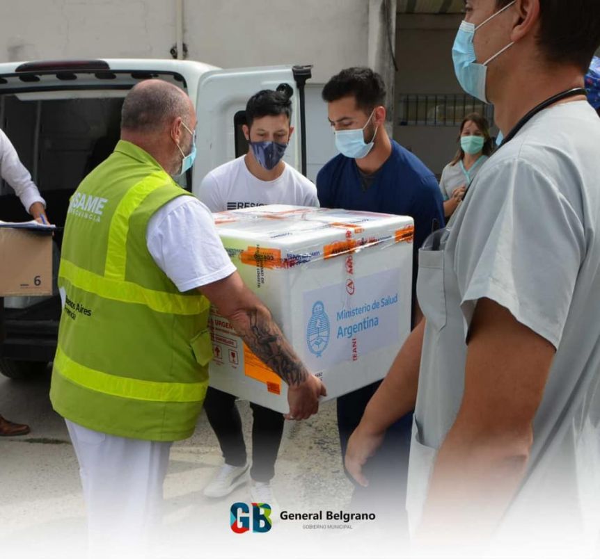 Operativo vacunación: llegaron las dosis a los distritos