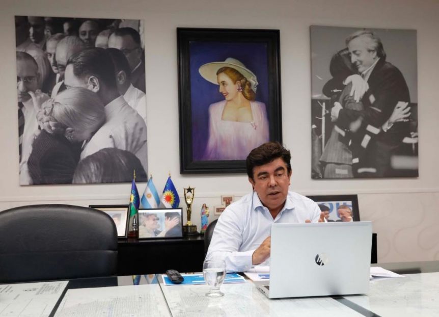 “Mientras nos vacunamos tenemos que seguir cuidándonos, porque la pandemia no terminó”