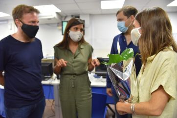 “El momento actual nos impone aprender a convivir con el virus, mientras se desarrolla la vacunación”
