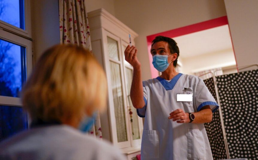 Ya son más de 100 mil los trabajadores de la salud que recibieron la vacuna