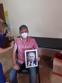 Peronista de Putin: “Chinchu” Gasparini agradeció al presidente ruso y se dio la segunda dosis