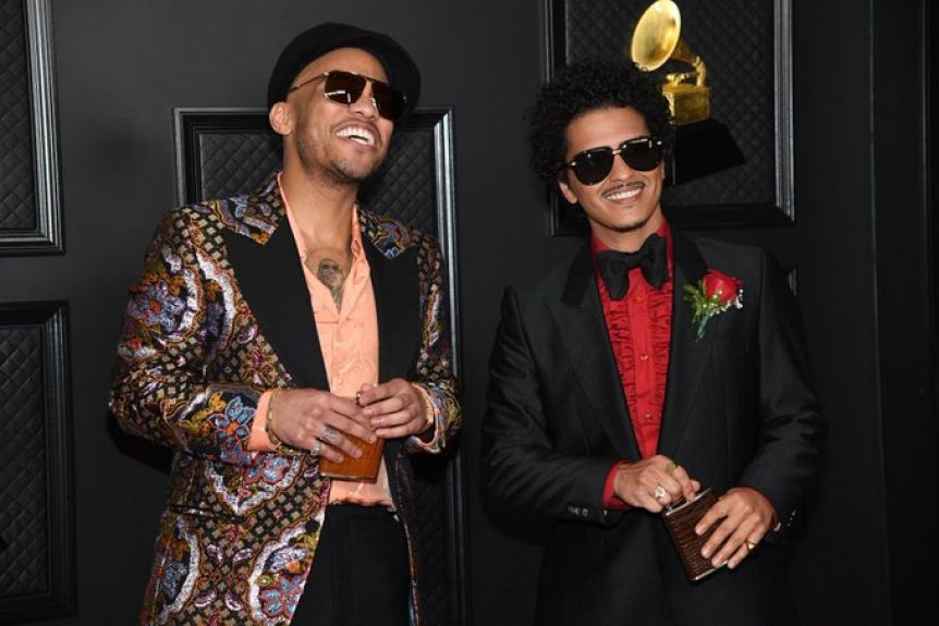 La lista y los looks de los ganadores en los Grammys