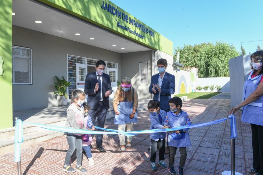 Trotta y Andreotti inauguraron un nuevo Jardín