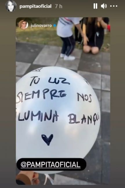 Pampita inauguró una plaza en homenaje a su hija Blanquita