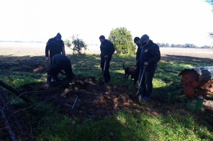 Mató a un hombre, ocultó su cuerpo y luego se envenenó