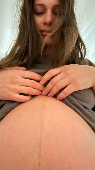 Pampita lució su vientre a días de dar a luz