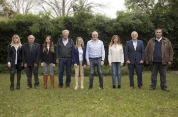 Los candidatos a legisladores provinciales que acompañan a Espert y Píparo