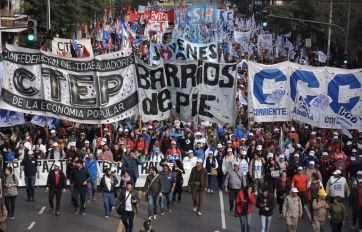 San Cayetano: organizaciones sociales marcharon con reclamos al Gobierno
