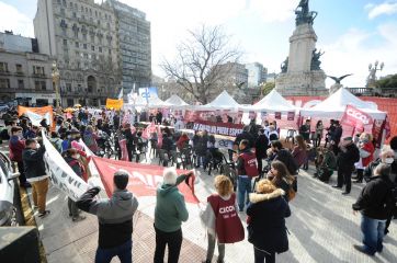 Hartos de la precarización laboral, los médicos iniciaron una jornada nacional de lucha