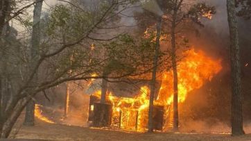 Suman refuerzos para combatir los incendios en Córdoba